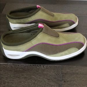 Cole Haan Nike Air Leather Mesh Comfort Clogs